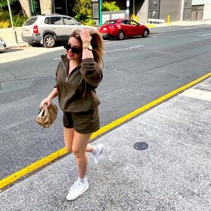 Meet your Posher, Madeline